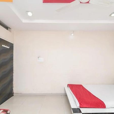Hotel Rameshwaram 乌贾因 外观 照片