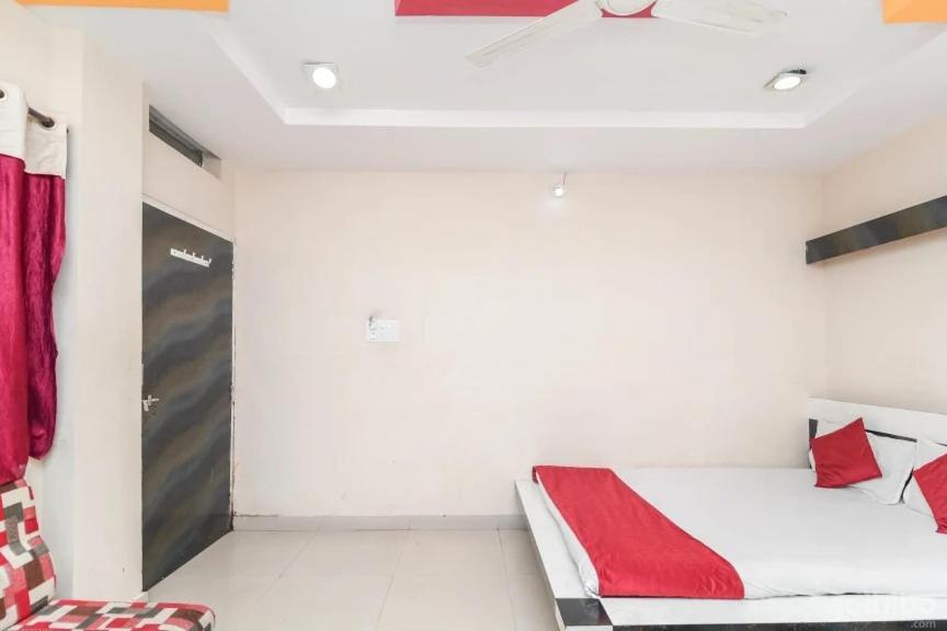 Hotel Rameshwaram 乌贾因 外观 照片